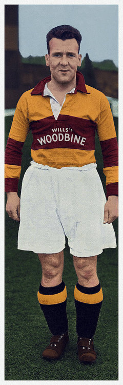 1931-32 Woodbine kit.jpg